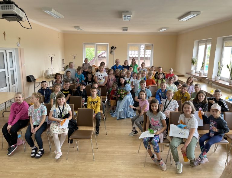 Powiększ obraz: Śpiewająca Biblioteka